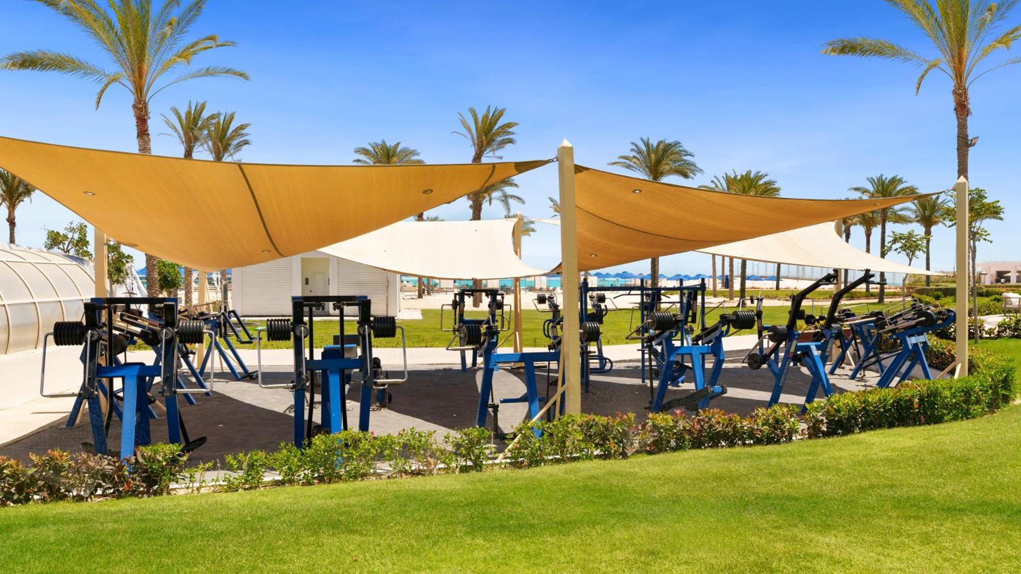 Rixos Premium Alamein El Alamein Ngoại thất bức ảnh The outdoor gym at the resort